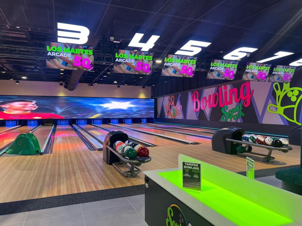 Diego Naranjo presenta un nuevo Sould Park Bowling de 1.100 metros cuadrados en Toledo
FOTOS