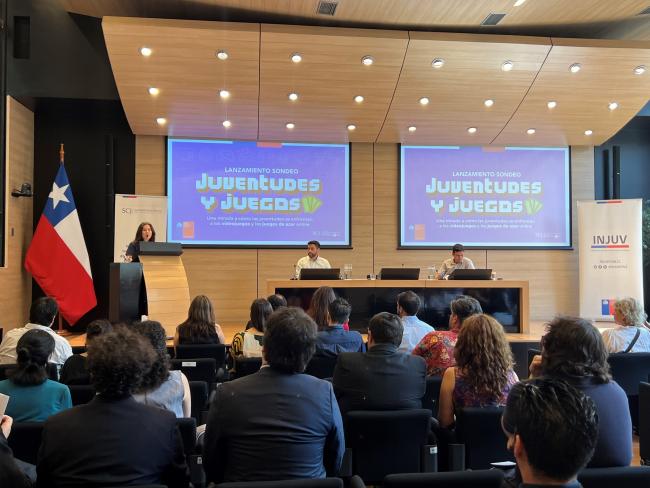 CHILE, JUEGO ONLINE, Superintendencia de Casinos de Juego, Instituto Nacional de la Juventud, Vivien Villagrán