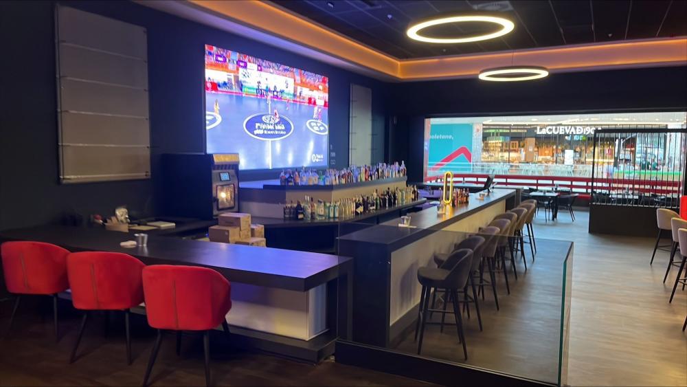 Nueva apertura del Grupo Vid: Se inaugura un Pause and Play en el Centro Comercial Jaén Plaza
FOTOS