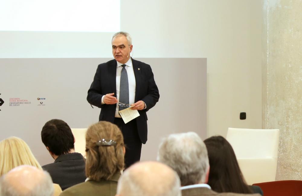 Los dobletes de Aitor Uriarte, también en RNE y Cadena Ser
