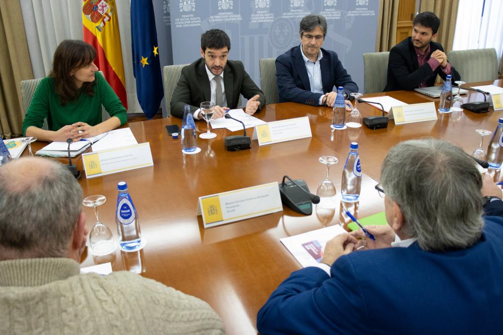 Bustinduy se reúne con FEJAR 
FOTOS
