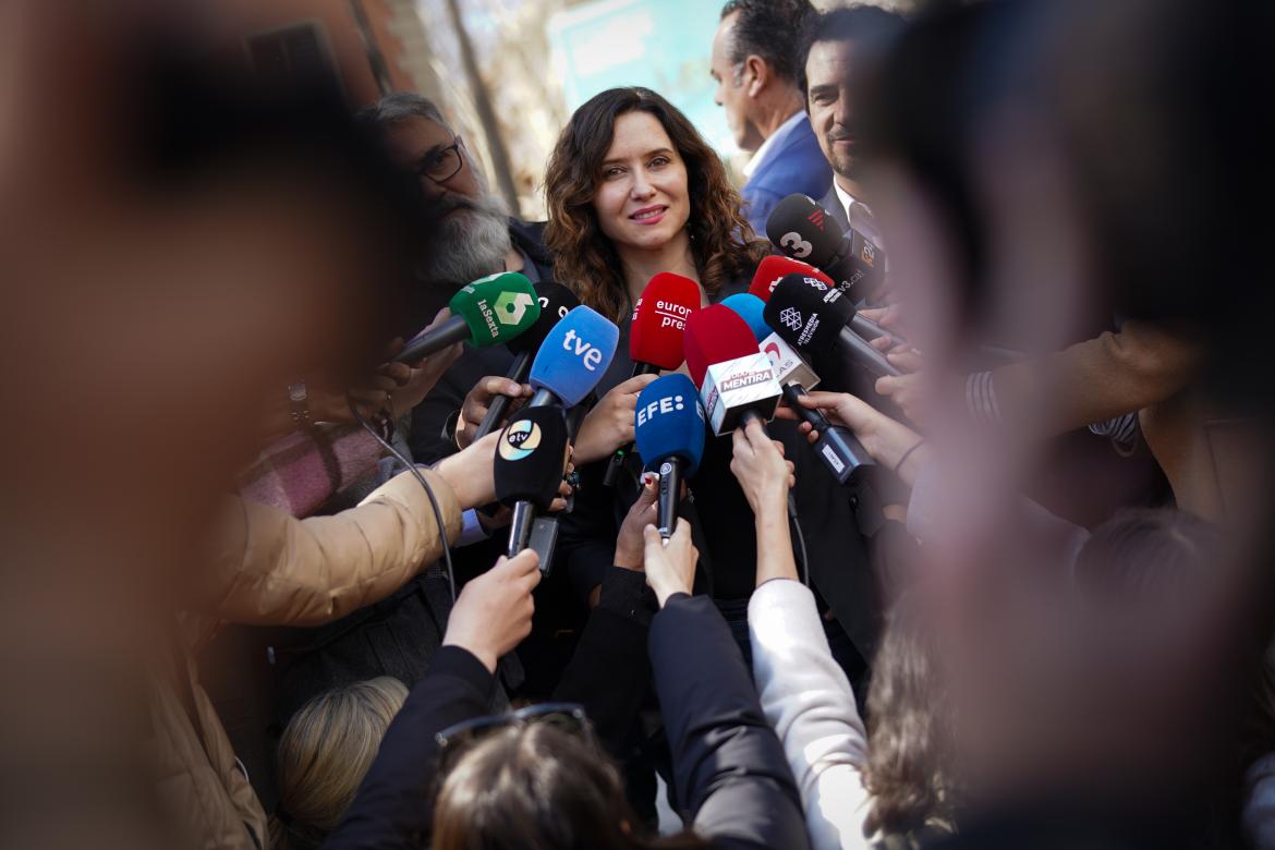 Díaz Ayuso apoya al sector de la hostelería con la defensa de la liberalización de horarios y la eliminación de trabas burocráticas