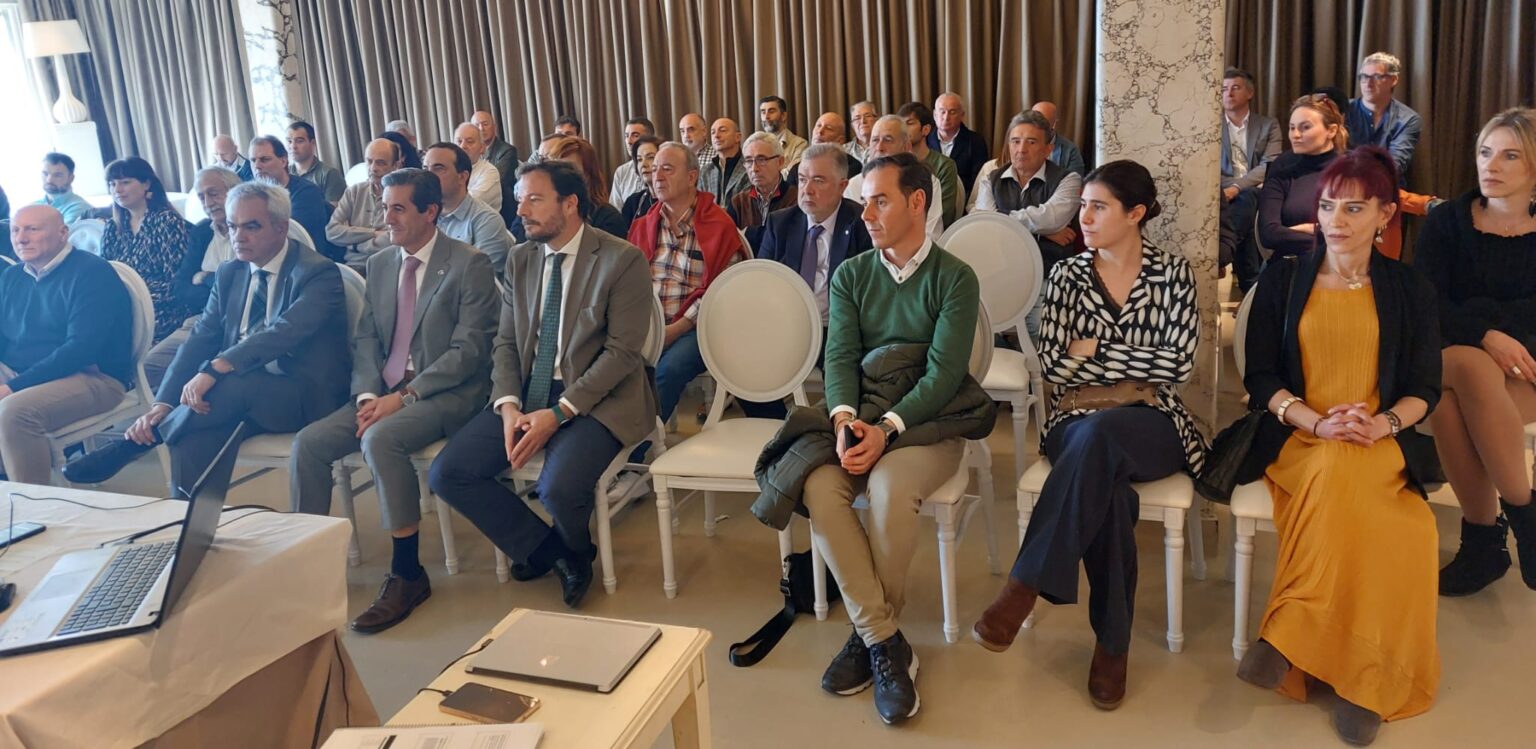 El Proyecto FES, en la Asamblea Informativa de ASE
FOTOS