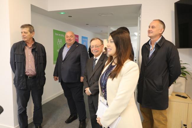 Juan Vivas, presidente de Ceuta y flamante Embajador del Juego Responsable 2024, visita las nuevas instalaciones de 888 en Ceuta FOTOS