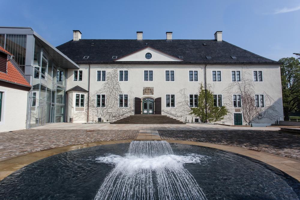 Paul y Karin Gauselmann reciben al Presidente Federal Frank-Walter Steinmeier en el Castillo Benkhausen