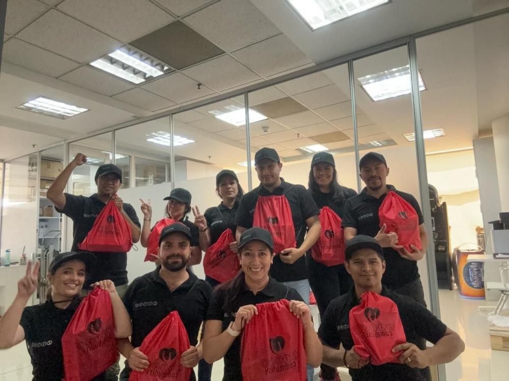 Zitro realiza una importante donación de kits escolares a alumnos vulnerables en Bogotá
FOTOS
