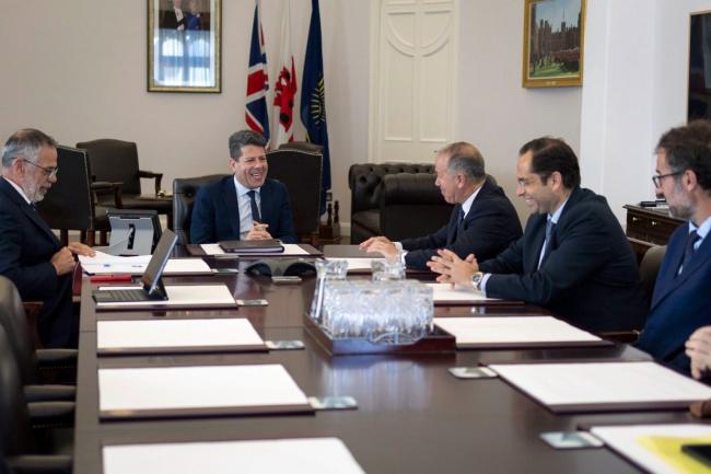 Gibraltar muestra su voluntad de cooperación con Melilla y se considera la posibilidad de establecer una línea aérea entre ambas ciudades