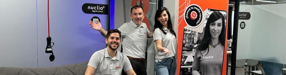 Luckia Gaming Group busca su media naranja en Madrid con una dinámica de grupo emocionante!