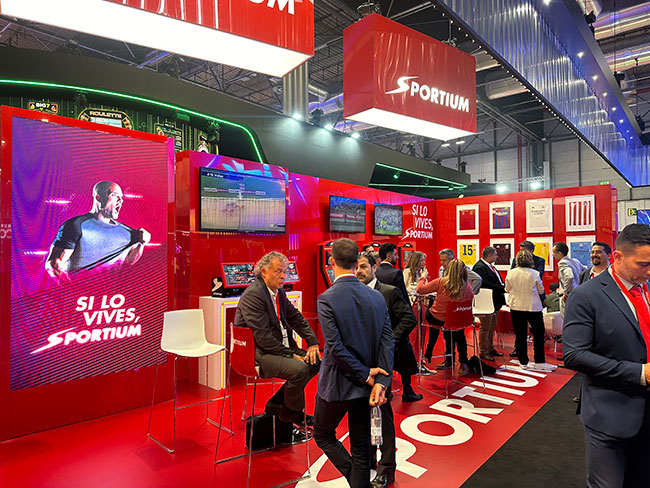 GALERÍA DE FOTOS
SPORTIUM, Stand Sobresaliente y Mítica Fiesta para socios y amigos