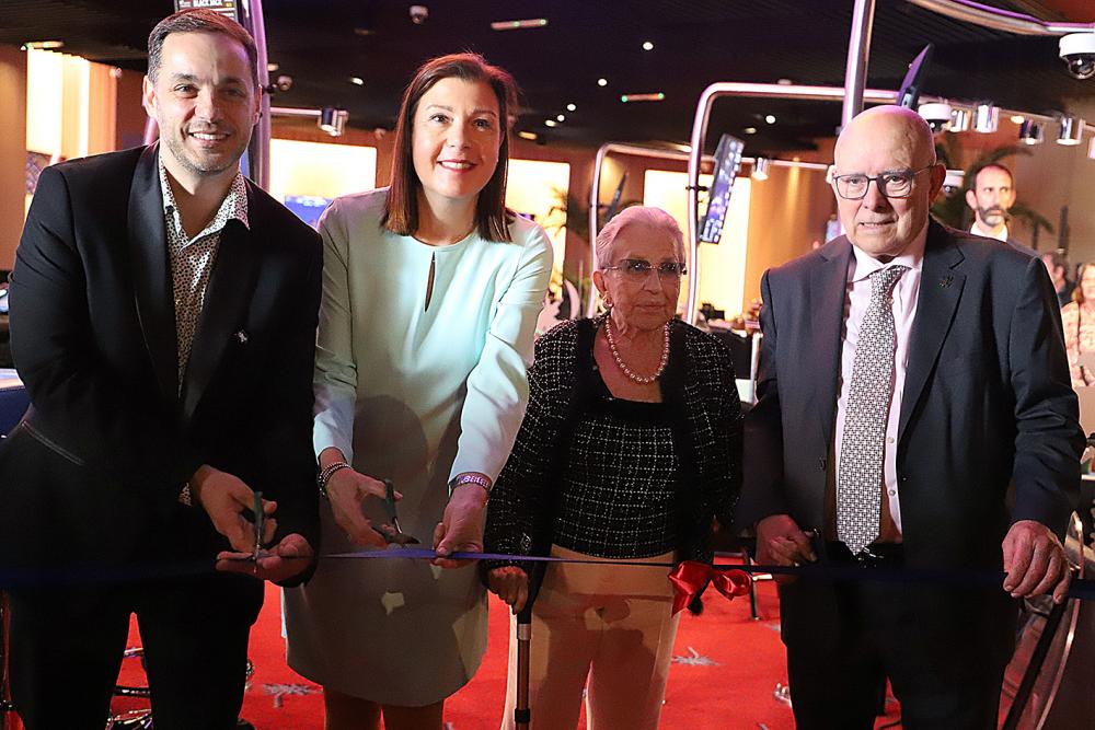 Inaugurado oficialmente el Casino Mediterráneo ONDARA con la asistencia del alcalde y  la secretaria autonómica de Turismo
FOTOS