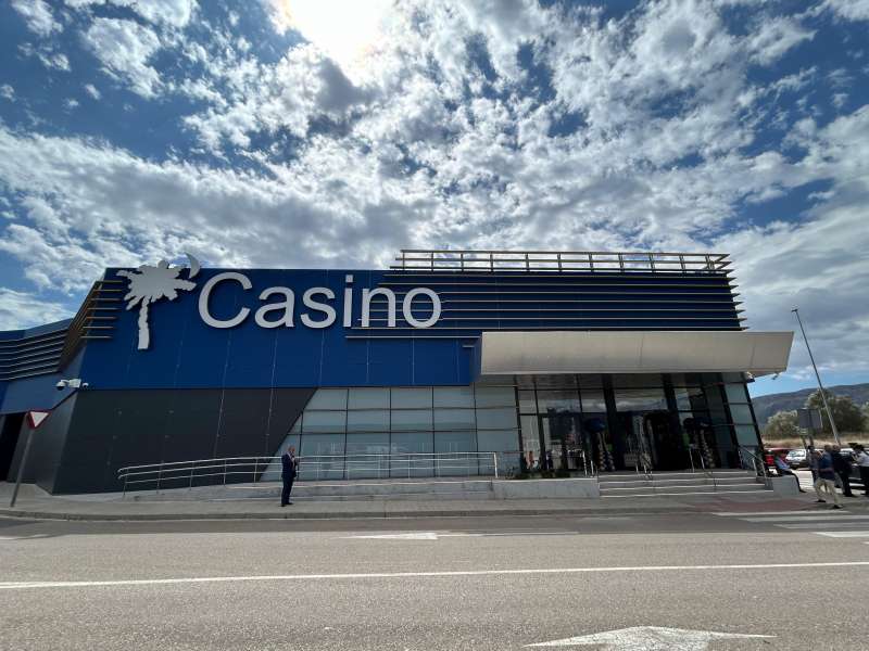 Inaugurado oficialmente el Casino Mediterráneo ONDARA con la asistencia del alcalde y  la secretaria autonómica de Turismo
FOTOS