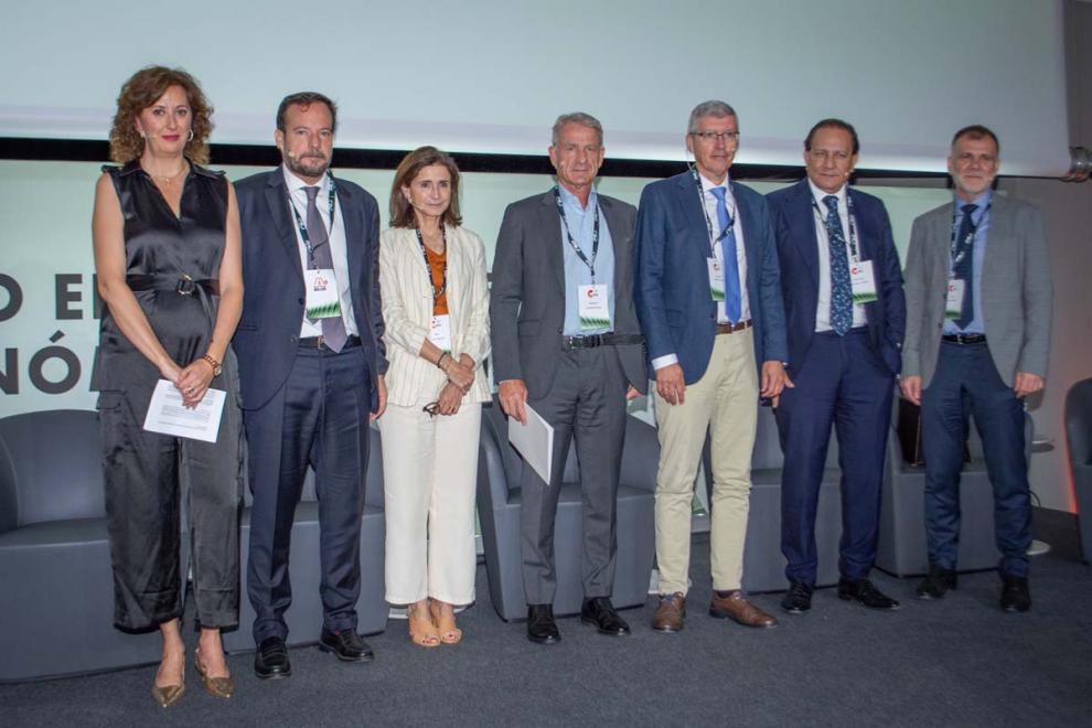 Conclusiones de la mesa redonda "Objetivos comunes y vías de coordinación asociativas. El papel de CEOE"
