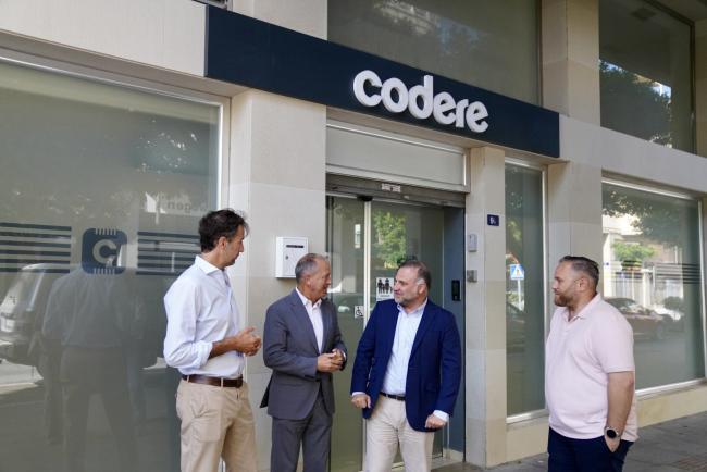 El Vicepresidente 1º del Gobierno de Melilla, Miguel Marín, visita las nuevas oficinas de Codere