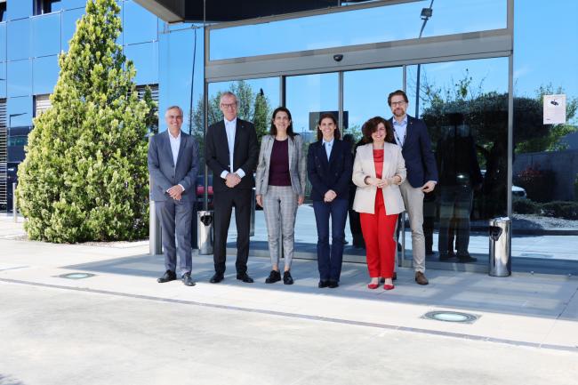 Novomatic Spain recibe la visita de la alcaldesa de Alcalá de Henares