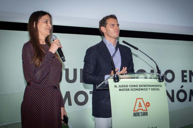 ALBERT RIVERA, EN EL CONGRESO DE SALONES DE JUEGO: 