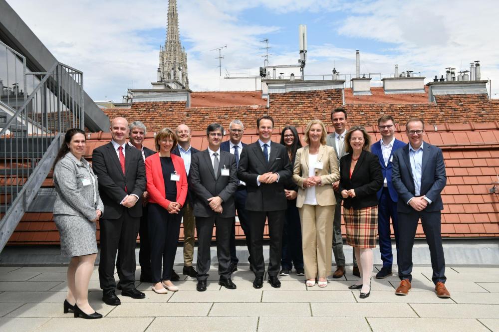 TOQUE DE ATENCIÓN a los RASCAS por parte de los Reguladores Europeos