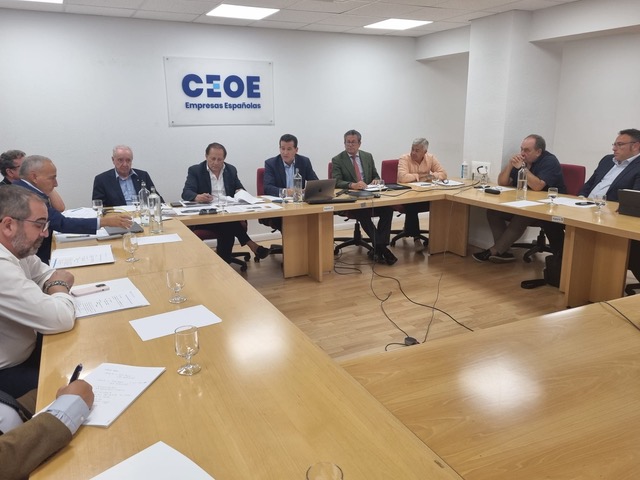 La Asamblea General de CEJ señala el afán confiscatorio de Cataluña (50% de impuestos sobre ganancias), Murcia (45%) y Comunidad Valenciana (42%)