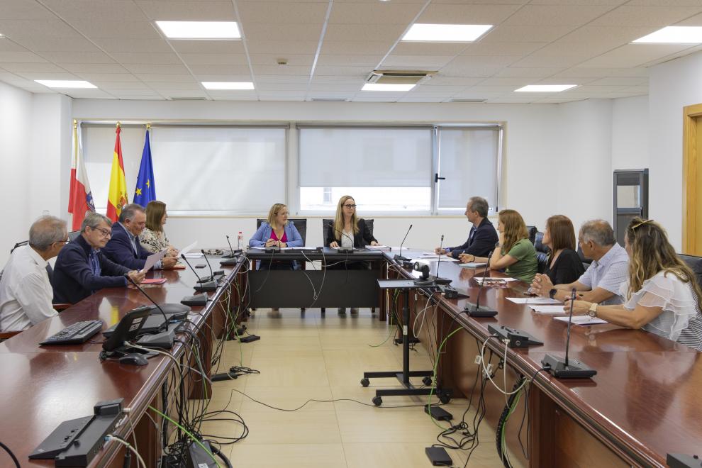 La Comisión de Juego de Cantabria avala la legalidad de la situación de los establecimientos del juego en Santander y pide responsabilidad para no generar alarma social
(COMUNICADO OFICIAL)