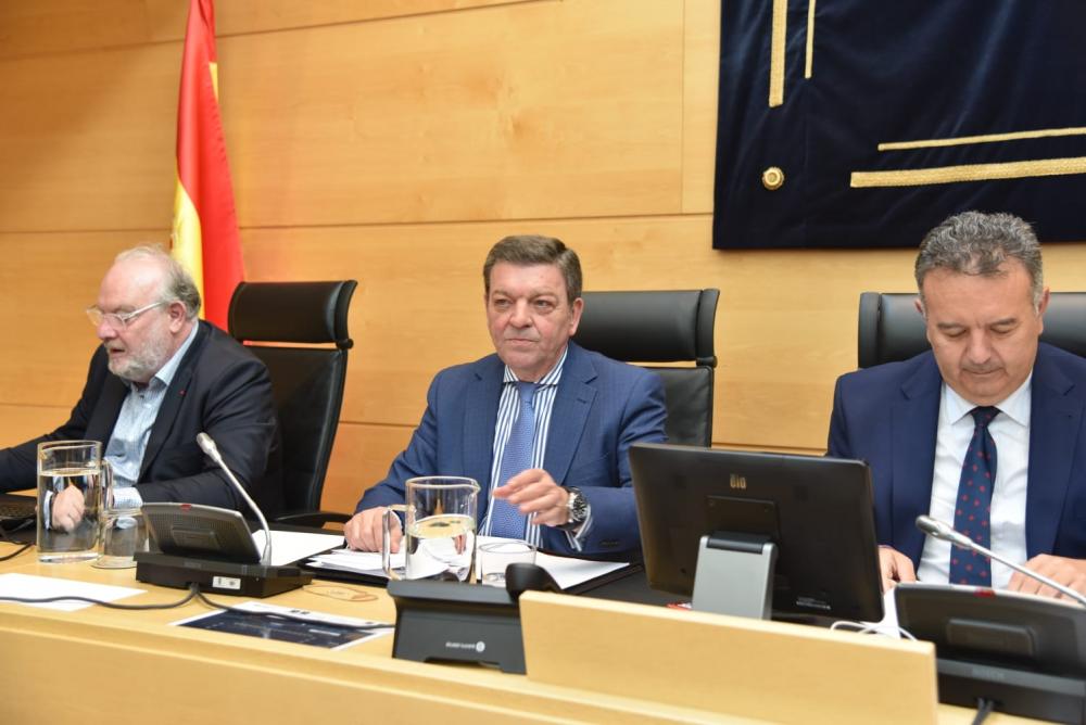 Luis Miguel González Gago anuncia nuevas regulaciones en Castilla y León para el segundo semestre de 2024