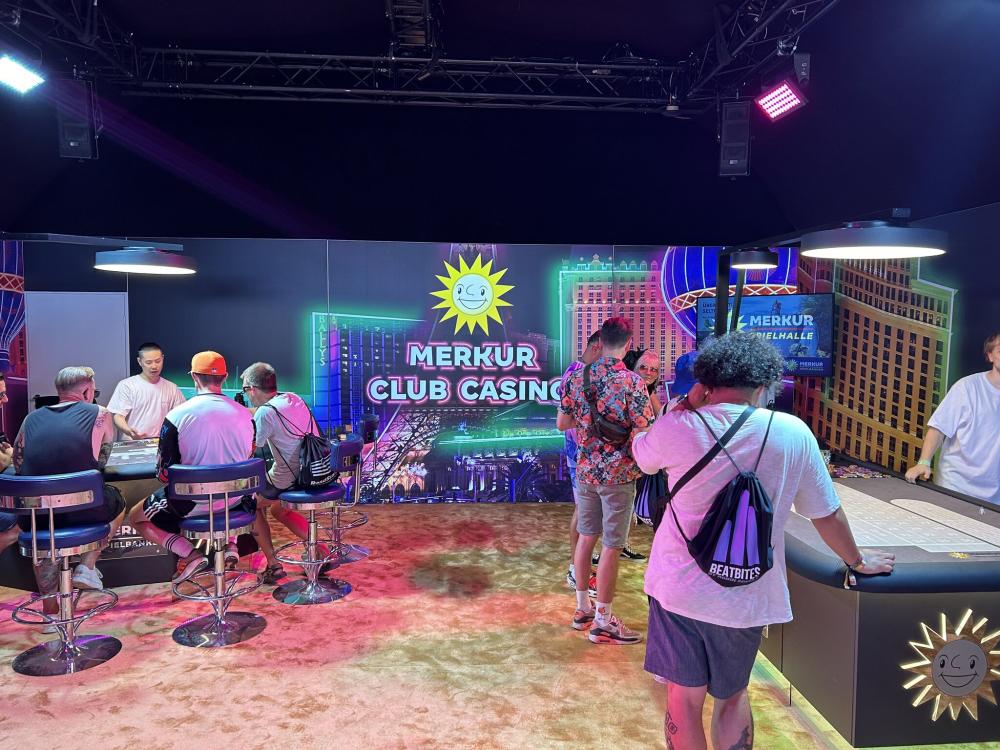 MERKUR se luce en el mayor festival electrónico de Alemania
FOTOS