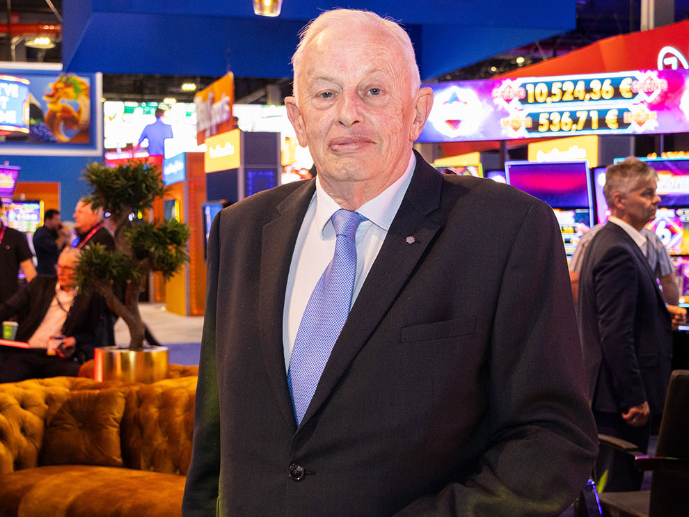 Merkur Group rinde homenaje a David Orrick