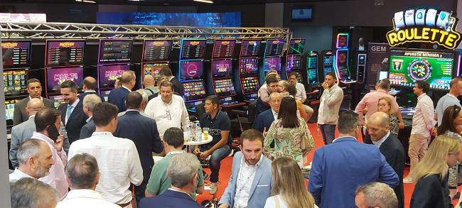 E-GAMING SPAIN agradece la gran participación en el EXPO Congreso Andaluz mientras anuncia el lanzamiento de su nueva máquina para Hostelería