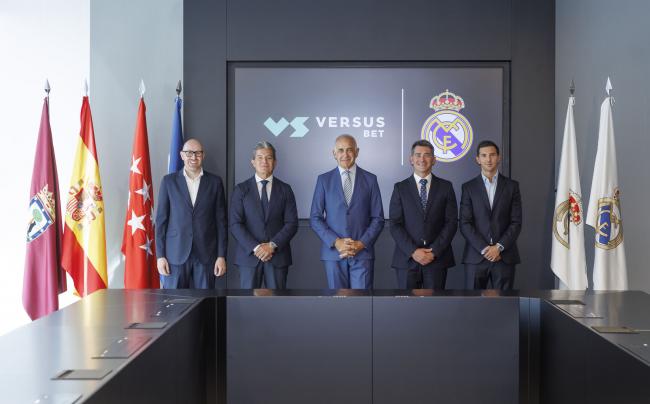 Grupo Orenes Celebra su Alianza con el Real Madrid a Través de VERSUSbet