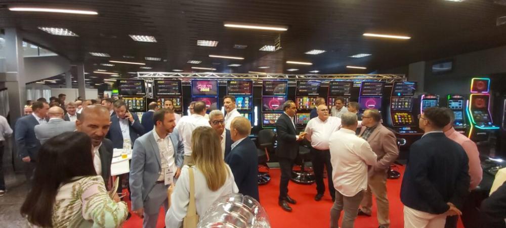 E-GAMING SPAIN agradece la gran participación en el EXPO Congreso Andaluz mientras anuncia el lanzamiento de su nueva máquina para Hostelería