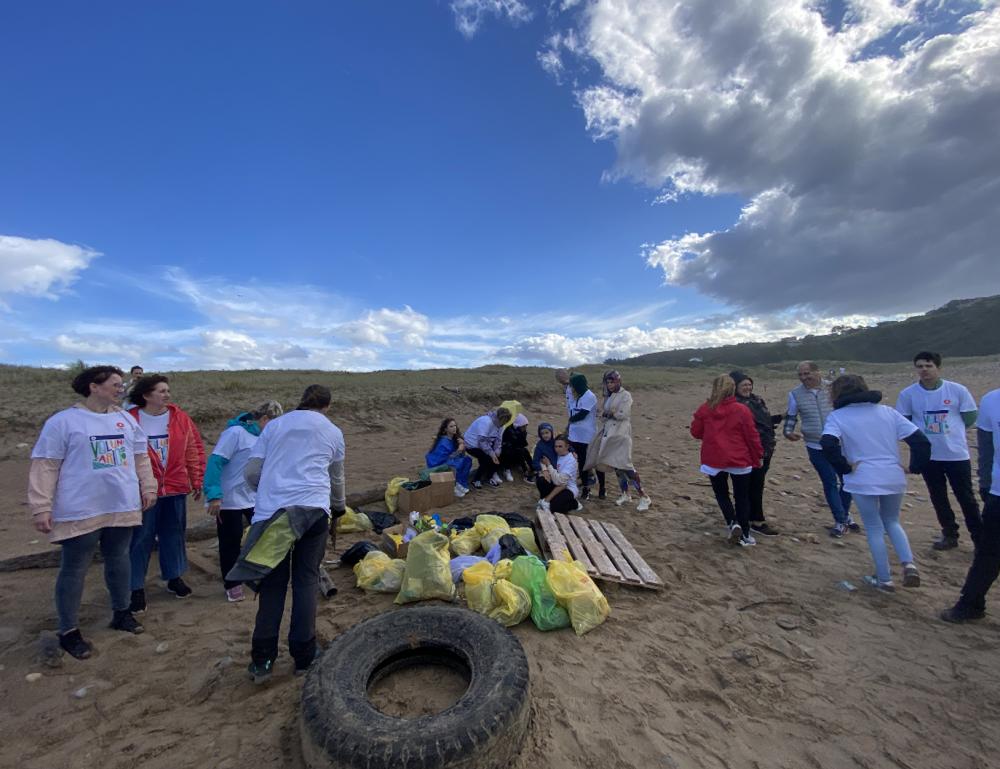 FOTOS Y VÍDEO
Grupo Díaz Carbajosa recoge 105 kilos de 