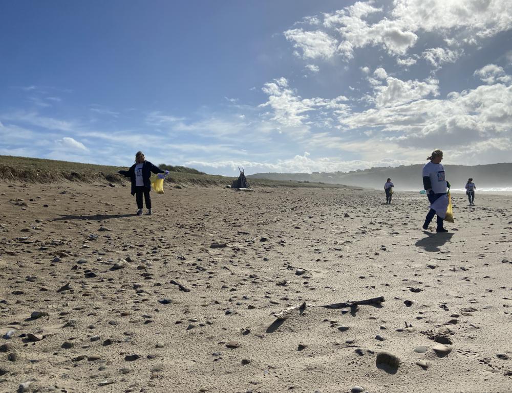 FOTOS Y VÍDEO
Grupo Díaz Carbajosa recoge 105 kilos de 