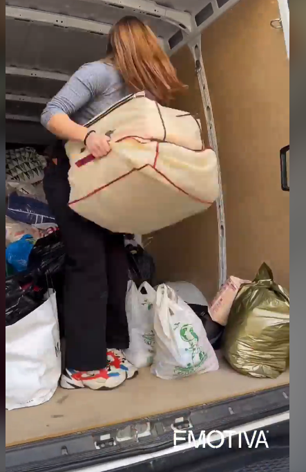 Emotiva envía un camión de donaciones para ayudar a las víctimas de la DANA en Albacete
VÍDEO