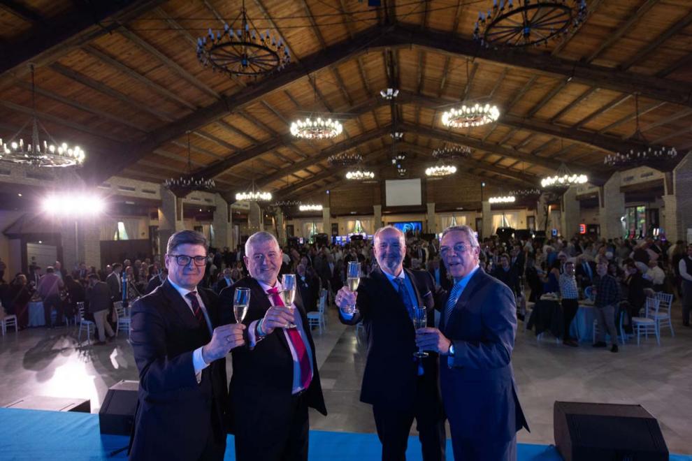 GALERÍA DE FOTOS
40 AÑOS con la familia SOTO, la gran familia SERVITRONIC