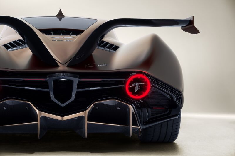 Hispano Suiza, Grupo Peralada, recibirá un reconocimiento especial en los premios Car and Driver en Madrid