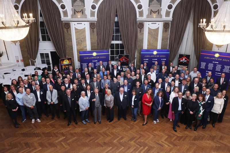 MERKUR GROUP celebra la lealtad y compromiso de sus empleados con un homenaje a 88 colaboradores de larga trayectoria