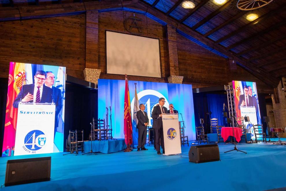 Publicamos en VÍDEO las dos intervenciones en el 40 aniversario de Servitronic: Álvaro Jesús Pimentel y Manuel Soto en su homenaje a los afectados en Valencia