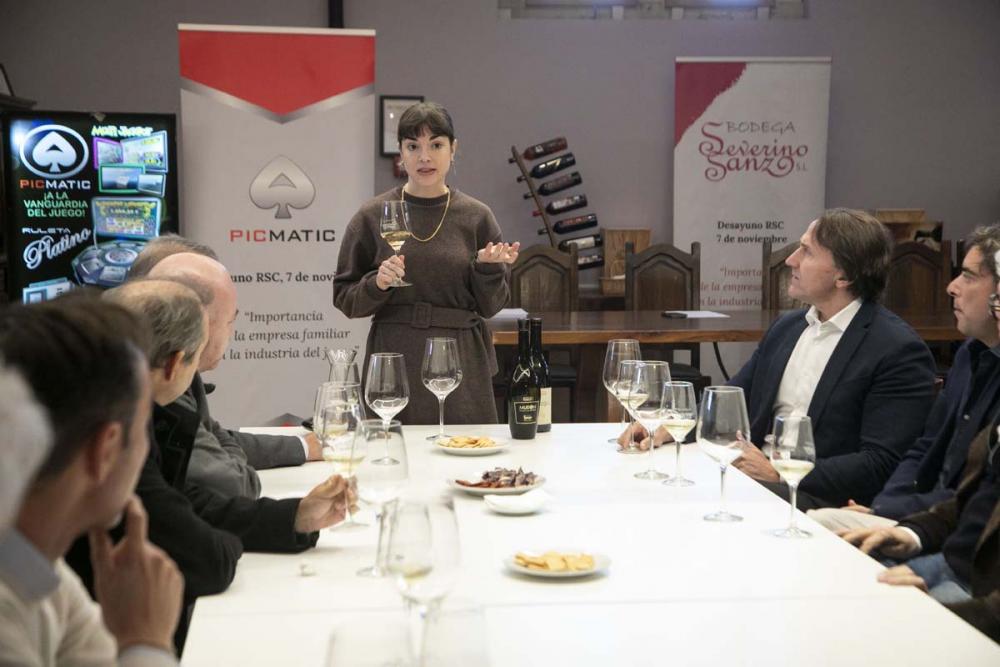 Teresa Sanz, hija de José Félix, protagonista en el Desayuno RSC: una joven excepcional, doctora en Ciencias Ambientales
EN VÍDEO