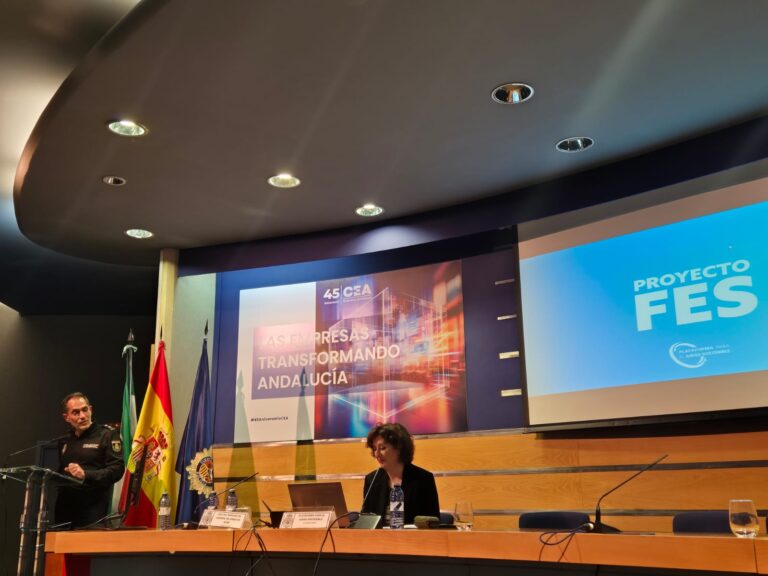 Cristina García presenta el Proyecto FES en la Operación Salón de Sevilla