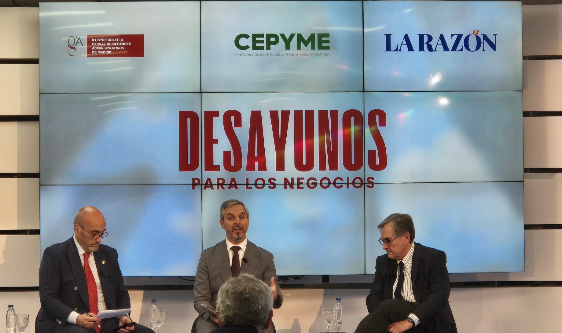 Presencia de CLUB DE CONVERGENTES en el encuentro informativo de CEPYME y La Razón