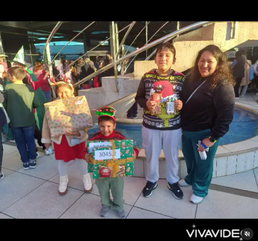 Merkur Dosniha cierra el año con solidaridad y alegría en su Fiesta de Entrega de Regalos: 4.000 REGALOS para familias desfavorecidas
FOTOS