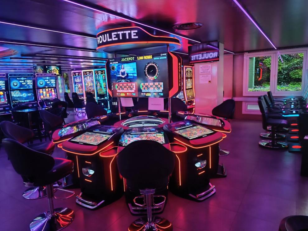 Bingo Billares acoge la primera Ruleta ZUUM GRAND CRYSTAL 2 PREMIUM 10.0 Circular de INFINITY GAMING ya homologada en Cataluña