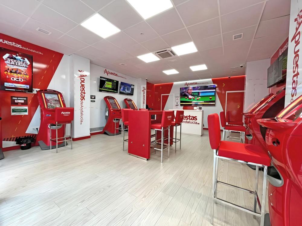 Apuestas de Andalucía inaugura nuevo 'Betshop' en Málaga
FOTOS
