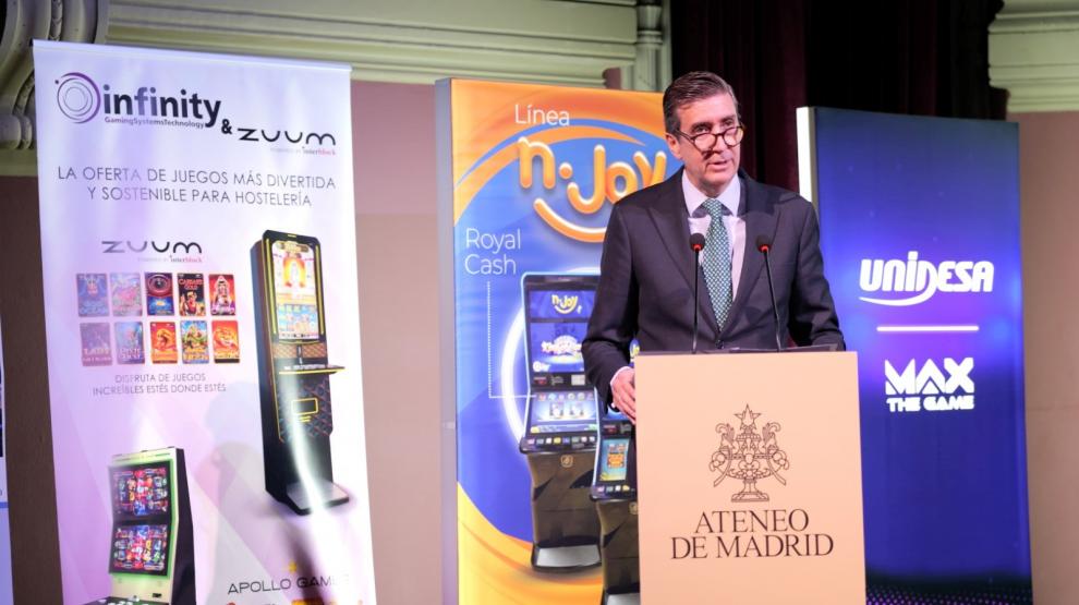 La CEOE respalda la hostelería y el papel de las máquinas B como motor económico y cultural de España