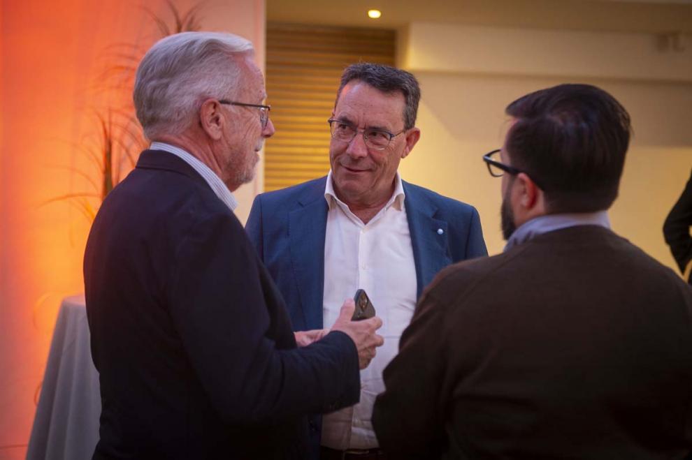 VALORACIÓN
Jorge Hinojosa (Jdigital): 