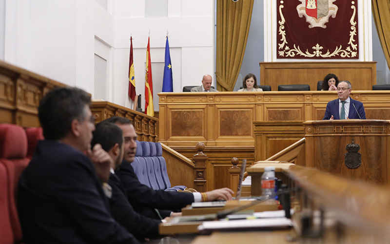 Castilla-La Mancha regulará el acceso a los salones de juego con huella dactilar o reconocimiento facial, garantizando alternativas con el DNI