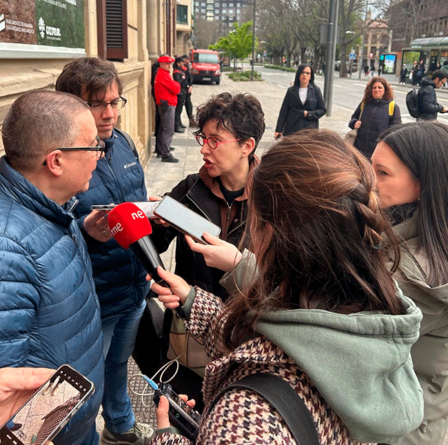 GRAN REPERCUSIÓN MEDIÁTICA de la protesta de trabajadores de Salones de Juego en Navarra
FOTOS