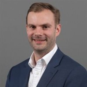 TIM MILLER. Director Ejecutivo Responsable de Investigación y Estadísticas, Desarrollo de Políticas y Estrategia Nacional para la Reducción de los Daños por el Juego.