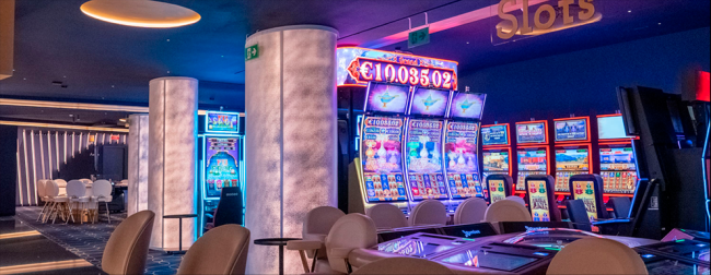 Grupo Comar inaugura oficialmente el Casino Santiago con una velada institucional