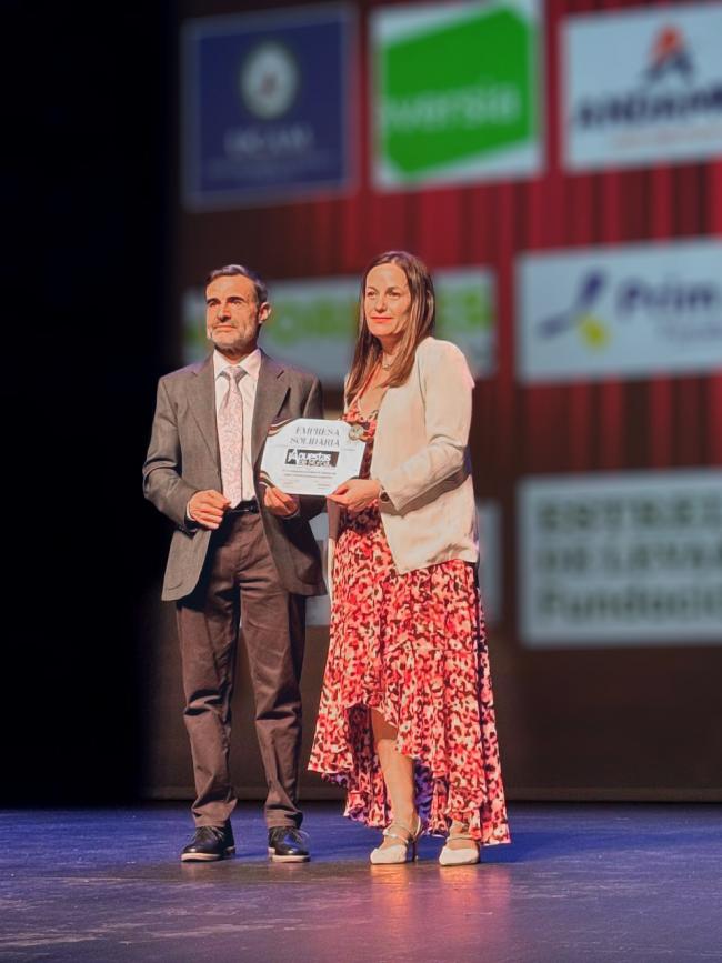 Apuestas de Murcia, reconocida por su compromiso solidario en la Gala del Banco de Alimentos