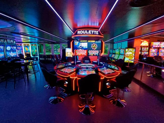 Infinity Gaming equipa con ruletas ZUUM GRAND CRYSTAL2 PREMIUM dos salas del Grupo Rodríguez Villar en Barcelona