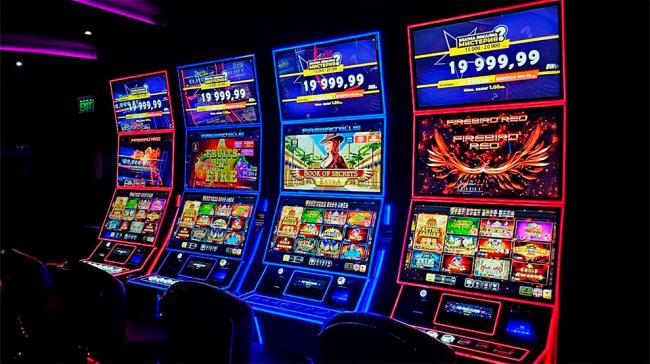 SYNOT impulsa la revolución del juego en Bulgaria: Efbet estrena 7 locales con las flamantes Firebird RED y BLUE en cabinet Eclipse FL-32